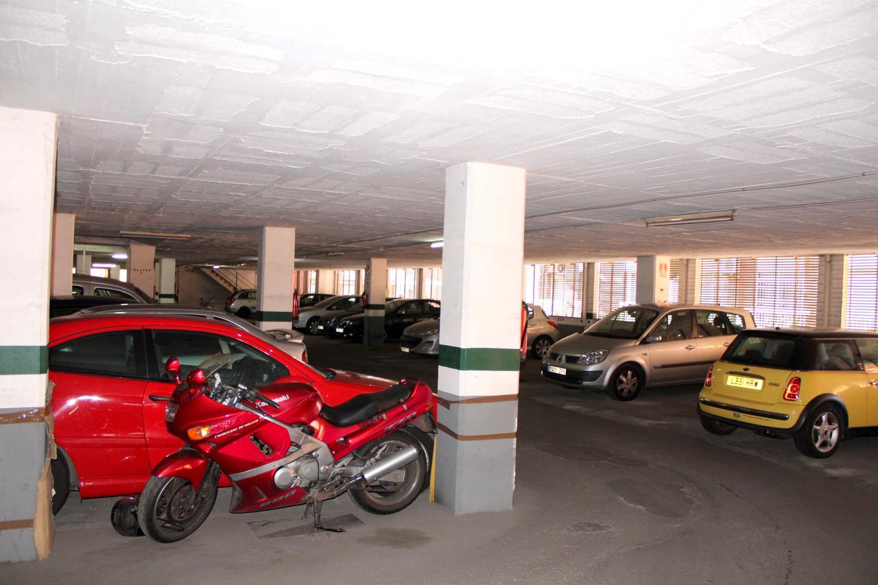 Cosmo Grey Apartman Hospitalet de Llobregat Kültér fotó
